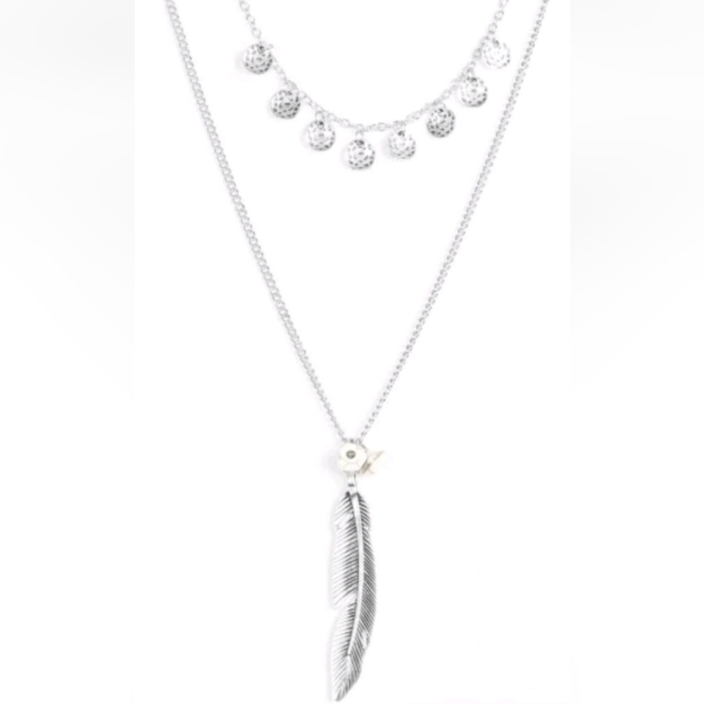 Paparazzi Silver Feather Necklace Set